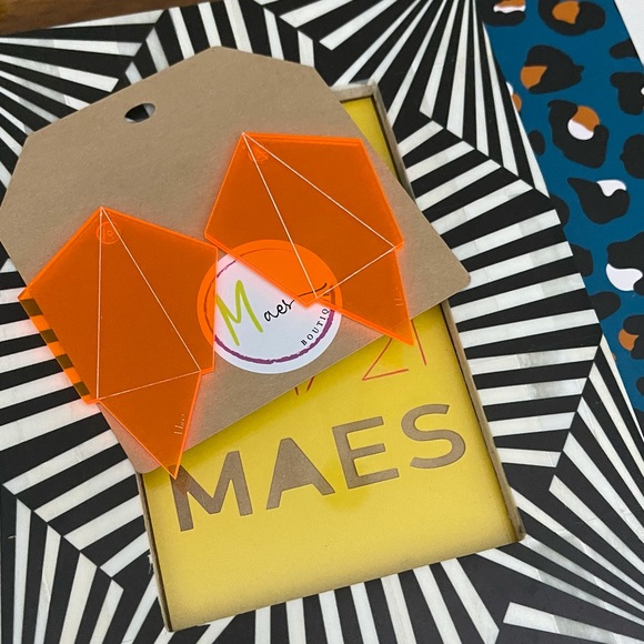 NIA - Picture 2 of 3